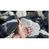 pedra de mão para construção